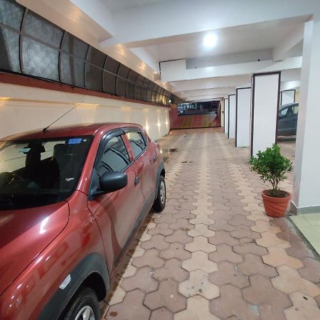 Amruth Inn Guruvāyūr Exterior foto