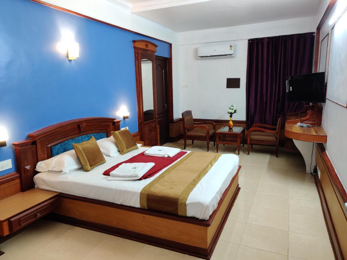 Amruth Inn Guruvāyūr Exterior foto